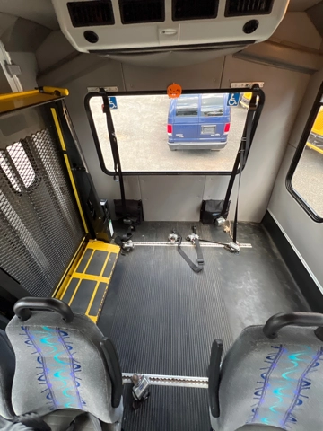 Picture of 2014 Ford E450 Diamond Coach ADA Shuttle Bus