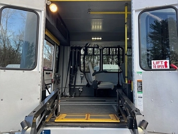 Picture of 2016 Ford E450 ADA Shuttle Bus