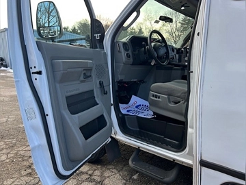 Picture of 2016 Ford E450 ADA Shuttle Bus