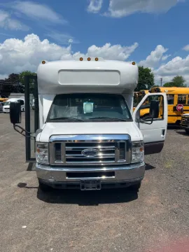 Picture of 2012 Ford E350 Starcraft Starlite ADA Shuttle Bus