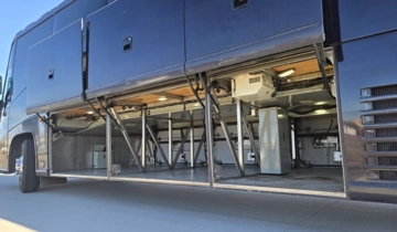 Picture of 2014 MCI J4500 Motor Coach