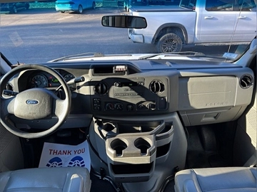 Picture of 2014 Ford E-350 Super Duty ADA Shuttle Bus
