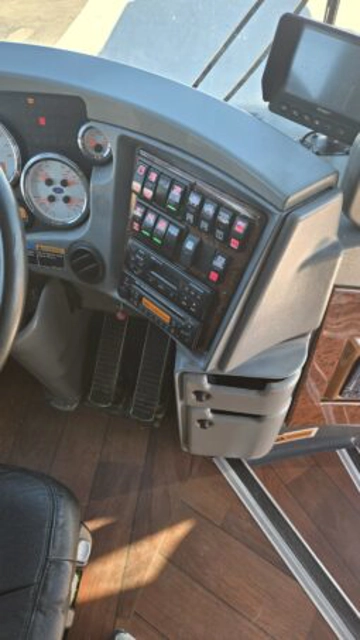 Picture of 2014 MCI J4500 Motor Coach