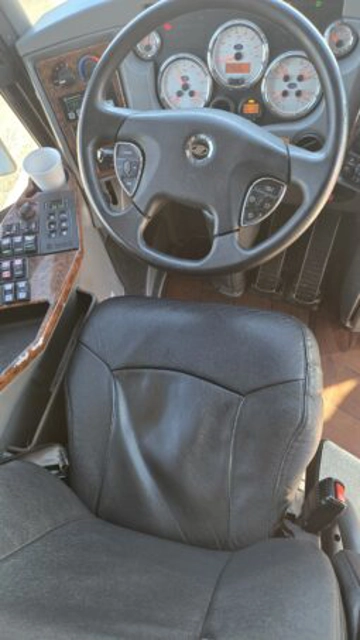 Picture of 2014 MCI J4500 Motor Coach