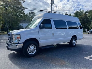 Picture of 2009 Ford E350 Super Duty Shuttle Bus