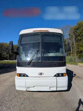 Picture of 2003 MCI J4500 Coach
