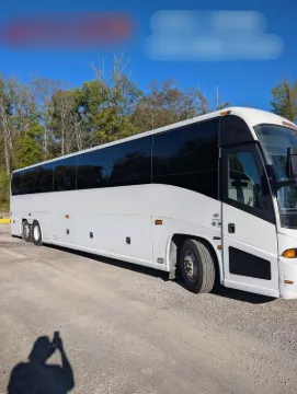 Picture of 2003 MCI J4500 Coach