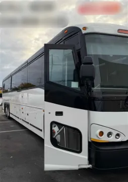 Picture of 2009 MCI D 4505 ADA Coach