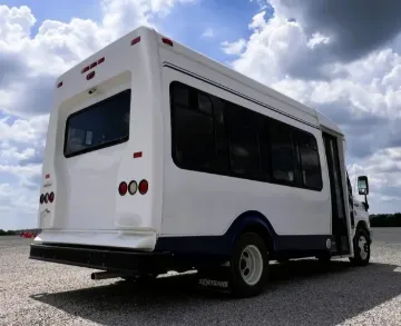 Picture of 2011 Ford Startrans Shuttle Bus