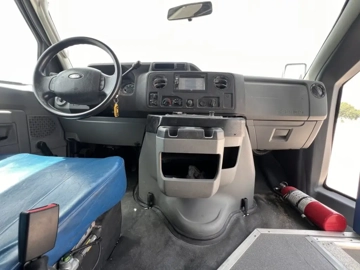 Picture of 2011 Ford Startrans Shuttle Bus