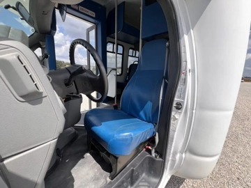 Picture of 2011 Ford Startrans Shuttle Bus