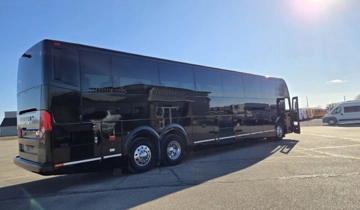 Picture of 2014 Prevost H3-45 Motor Coach