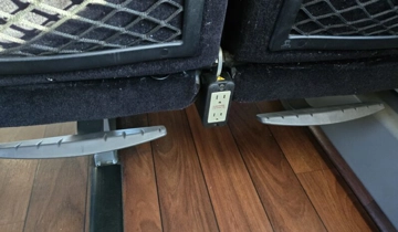 Picture of 2014 Prevost H3-45 Motor Coach