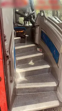 Picture of 2006 MCI J 4500 Coach