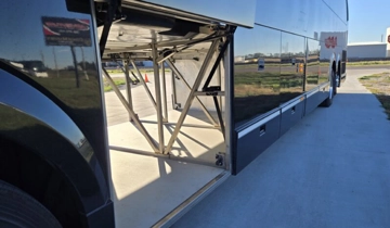 Picture of 2014 Prevost H3-45 Motor Coach