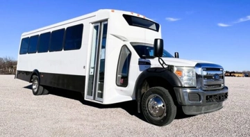 Picture of 2015 Ford F550 Glaval Shuttle Bus