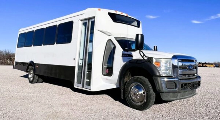 Picture of 2015 Ford F550 Glaval Shuttle Bus