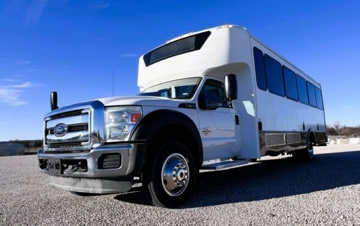 Picture of 2015 Ford F550 Glaval Shuttle Bus