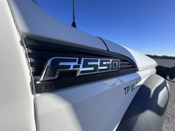 Picture of 2015 Ford F550 Glaval Shuttle Bus