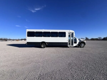 Picture of 2015 Ford F550 Glaval Shuttle Bus