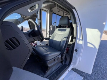 Picture of 2015 Ford F550 Glaval Shuttle Bus