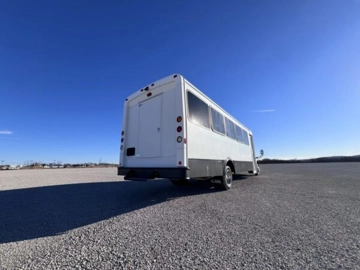 Picture of 2015 Ford F550 Glaval Shuttle Bus
