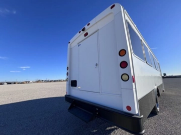 Picture of 2015 Ford F550 Glaval Shuttle Bus