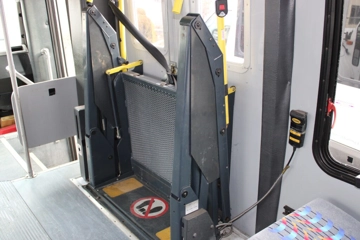 Picture of 2002 International 3400 ADA Shuttle Bus