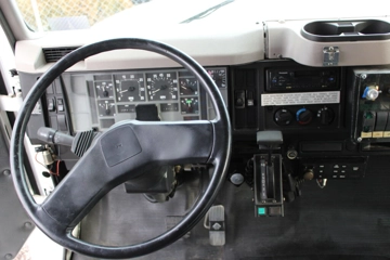 Picture of 2002 International 3400 ADA Shuttle Bus