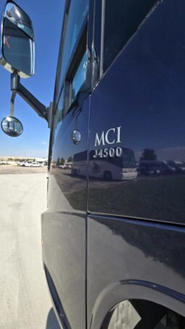Picture of 2015 MCI J4500 Motor Coach