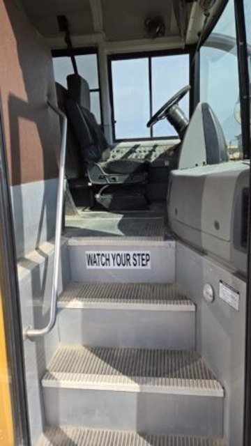 Picture of 2008 Thomas Built Saf-T-Liner HDX School Bus
