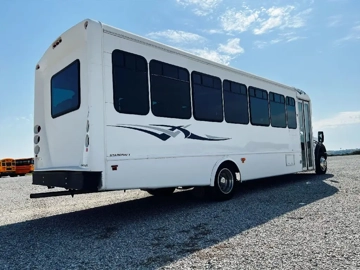 Picture of 2017 Ford F550 Starcraft XL Shuttle Bus