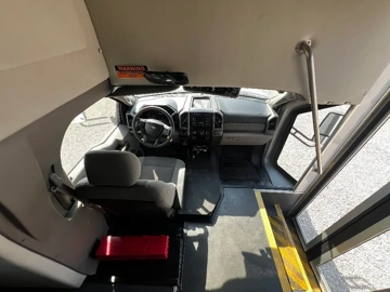 Picture of 2017 Ford F550 Starcraft XL Shuttle Bus