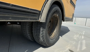 Picture of 2004 Ford E450 Blue Bird School Bus