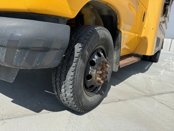 Picture of 2004 Ford E450 Blue Bird School Bus