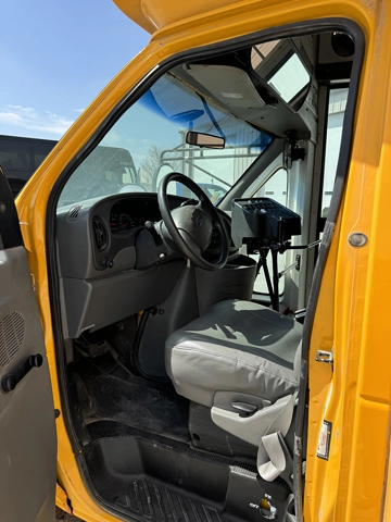 Picture of 2004 Ford E450 Blue Bird School Bus