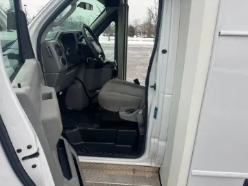 2015 Ford E-450 Wheelchair Accessible Shuttle Bus