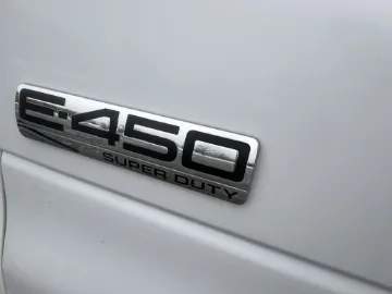 2015 Ford E-450 Wheelchair Accessible Shuttle Bus