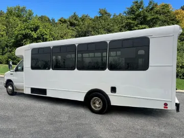 2015 Ford E-450 Wheelchair Accessible Shuttle Bus