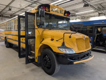 2016 International CE 72P 