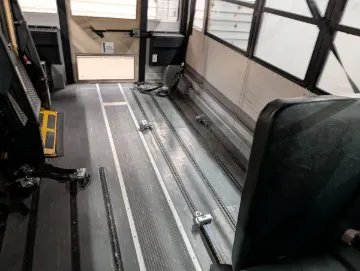 2014 Thomas 33P ADA AC