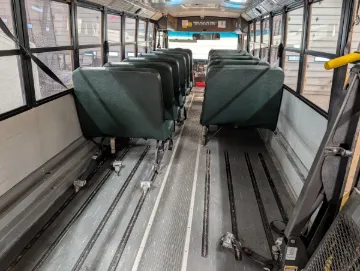 2014 Thomas 33P ADA AC