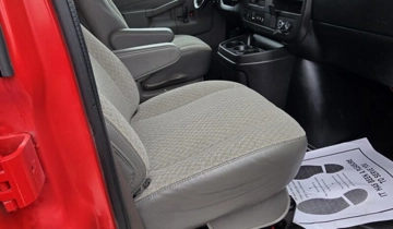 Picture of 2017 Chevrolet Express 2500 Passenger Van