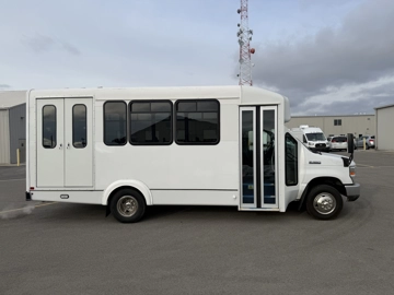 Picture of 2018 Ford Eldorado E350 ADA Shuttle Bus