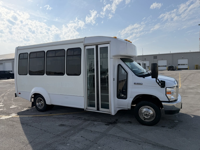 Picture of 2019 Ford Elkhart E350 Shuttle Bus