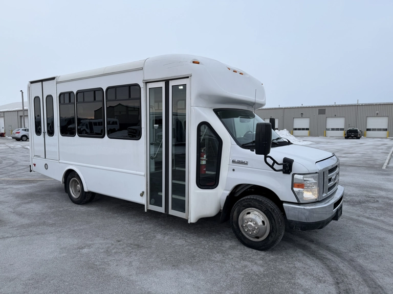 Picture of 2019 Starcraft E350 ADA Shuttle Bus