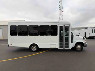 Picture of 2015 Starcraft E450 Shuttle Bus