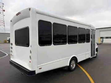 Picture of 2015 Starcraft E450 Shuttle Bus