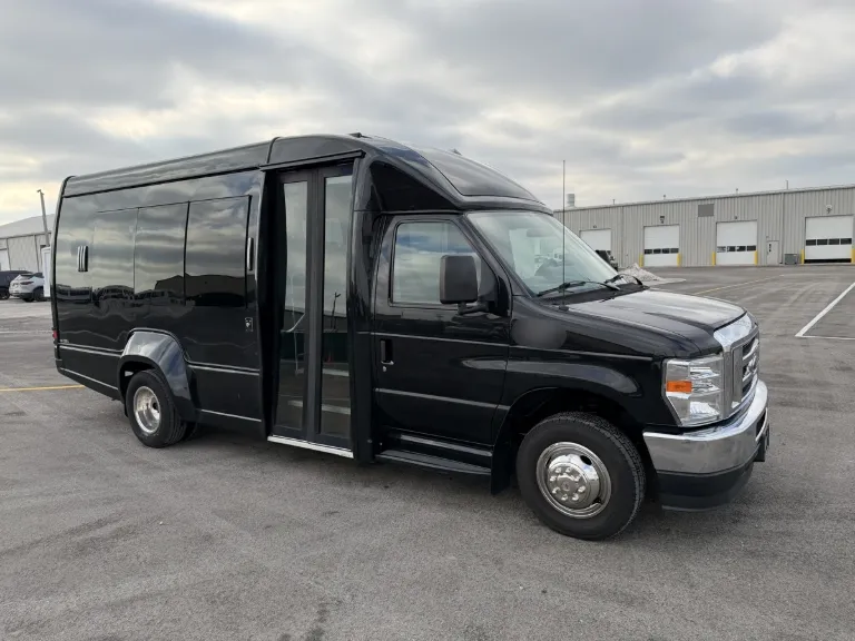 Picture of 2022 Turtle Top E350 Shuttle Bus