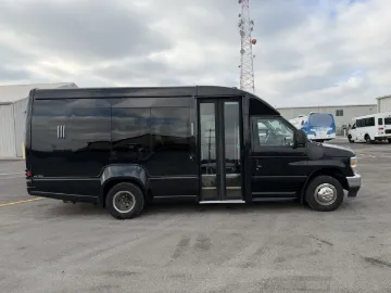 Picture of 2022 Turtle Top E350 Shuttle Bus